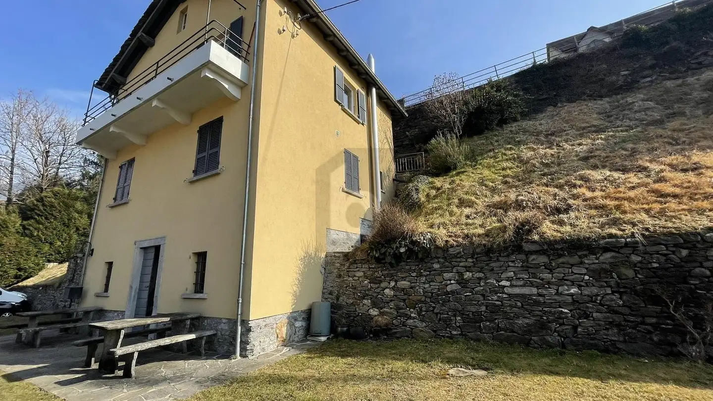 Möblierte Wohnung mieten - 6535 Roveredo GR