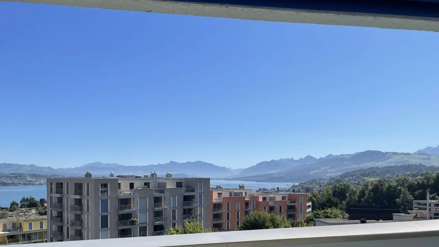 Wohnung mieten - Pfannenstilstrasse 8, 8820 Wädenswil - Foto 2