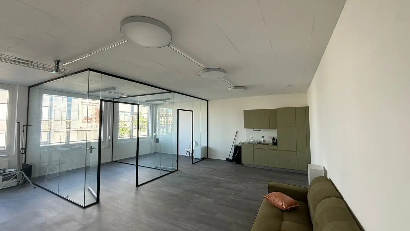 Office space for rent - Ringstrasse 18a, 8600 Dübendorf