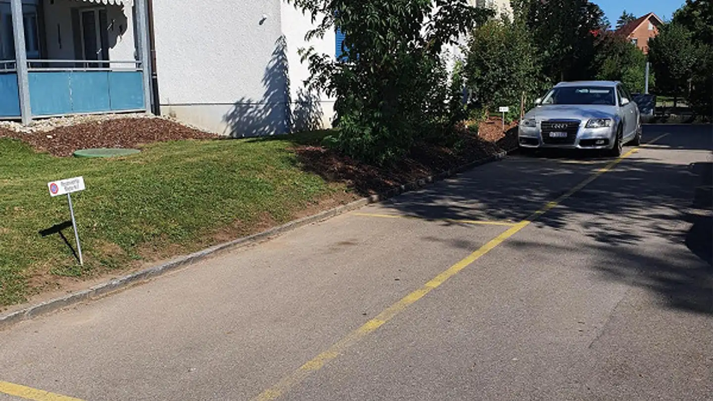 Place de parking extérieure à louer - Steinerstrasse 1, 8253 Diessenhofen - Photo 3