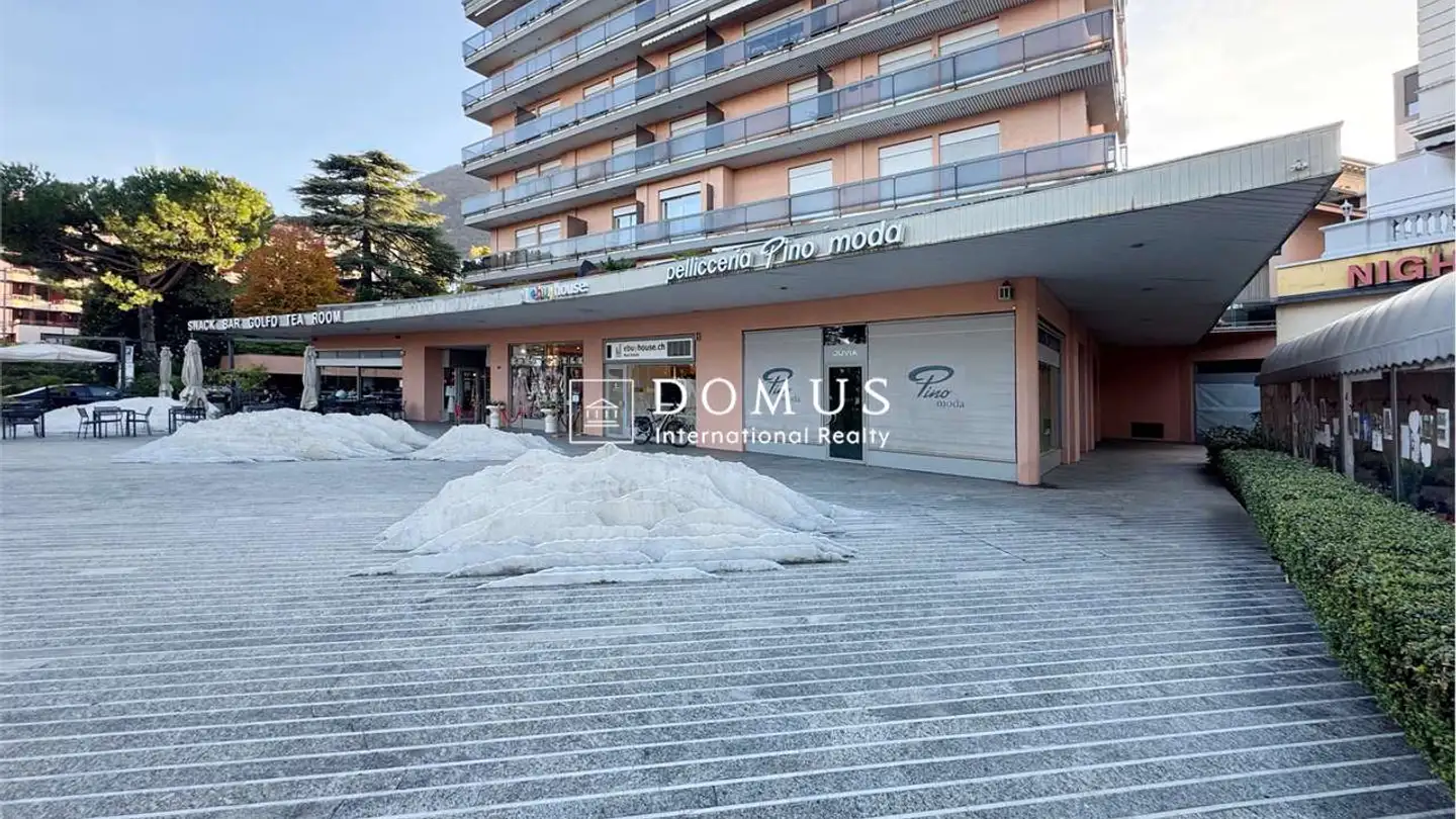 Shop for rent - Riva Paradiso 4a, 6900 Paradiso