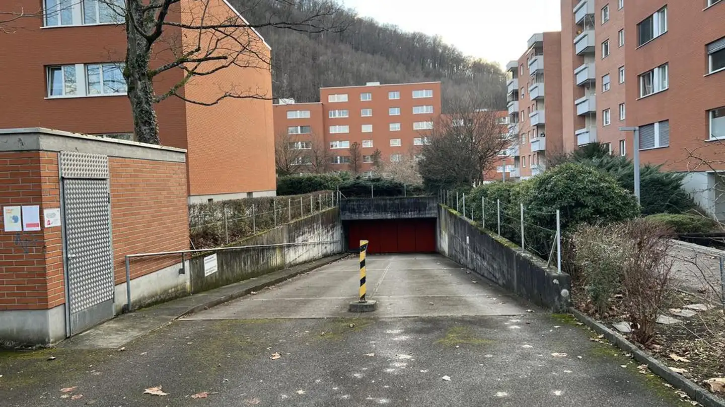 Tiefgaragenstellplatz mieten - Lachmattstrasse, 4133 Pratteln