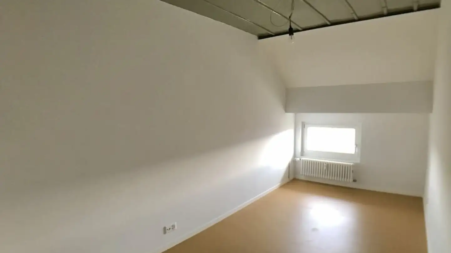 Attic flat for rent - Faubourg Du Jura / Juravorstadt 27, 2502 Biel/Bienne - Photo 3
