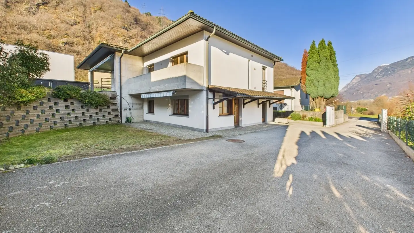 Villa for sale - 6518 Gorduno