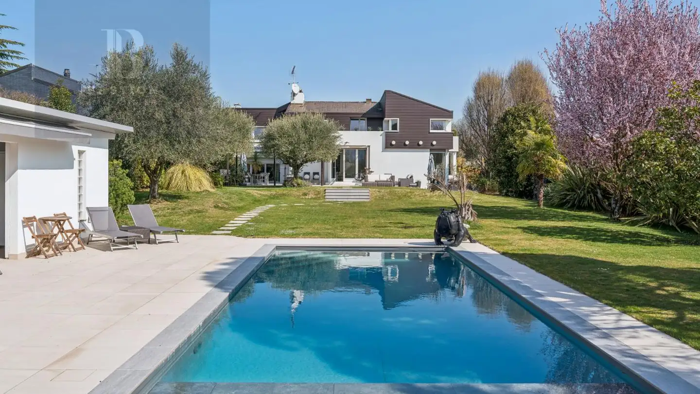 Semi-detached house for sale - 1243 Presinge
