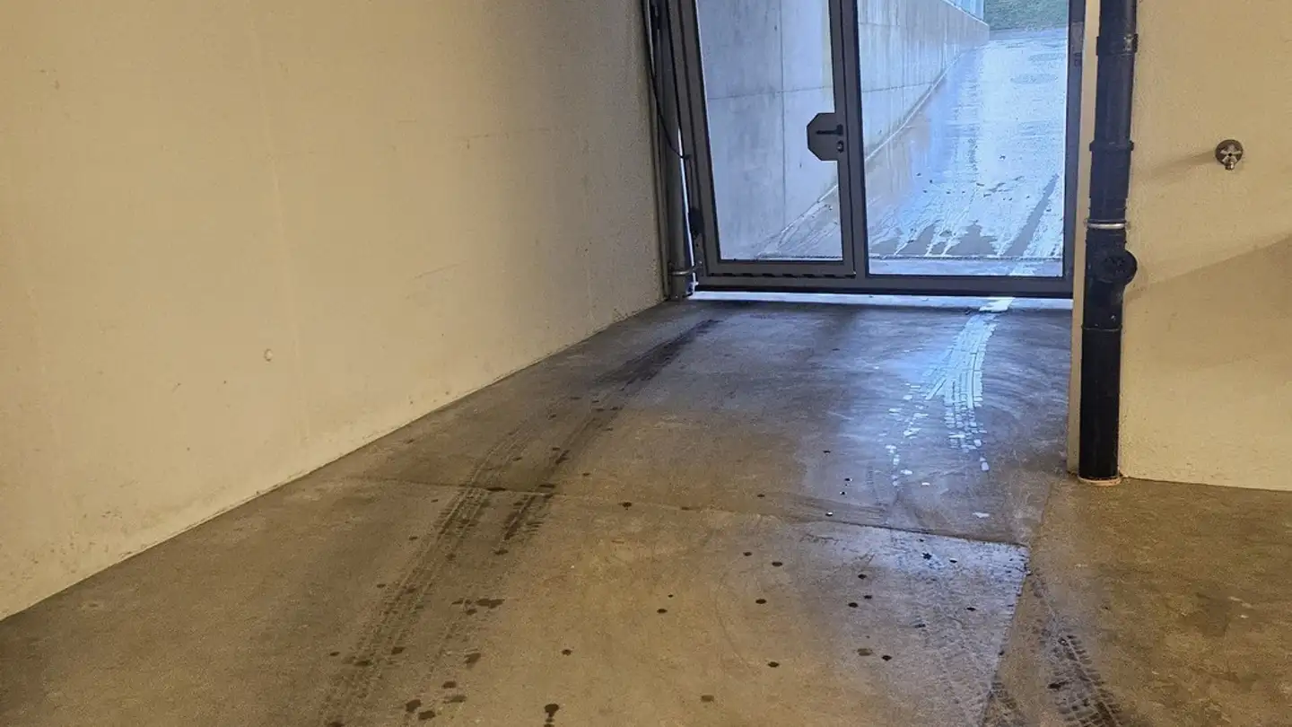 Single garage for rent - Neumattstrasse 25, 4103 Bottmingen - Photo 2