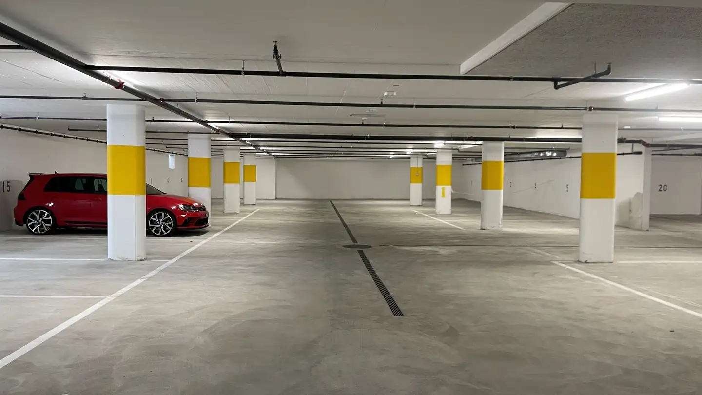 Place de parking souterraine à louer - Bahnhofweg 1, 6252 Dagmersellen - Photo 4