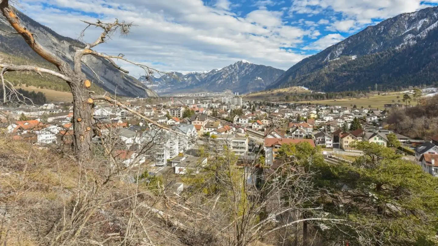 Commerciale in affitto - Plazza Staziun 6, 7013 Domat/Ems - Photo 4