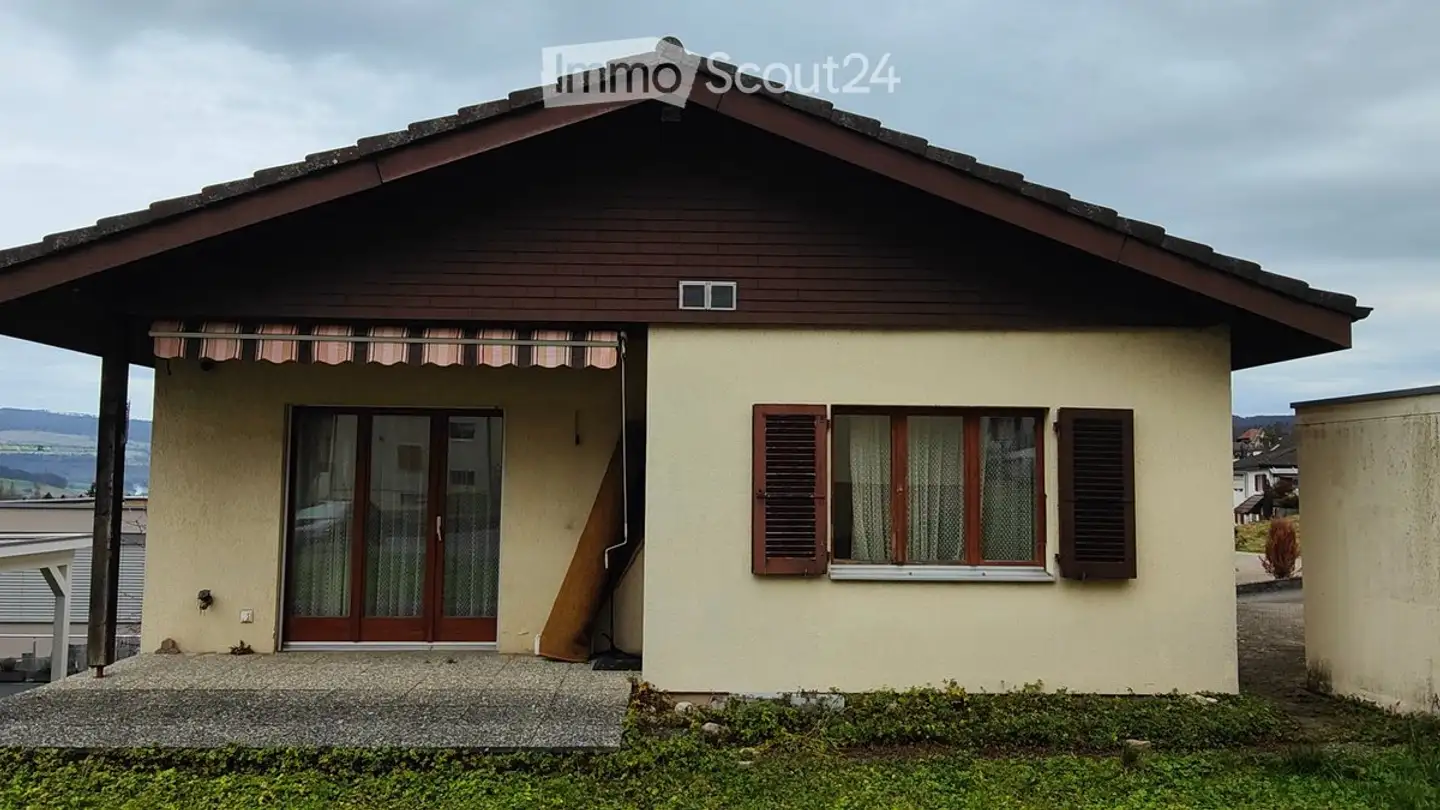 Einfamilienhaus mieten - Obere Hofmattstrasse 42, 4227 Büsserach