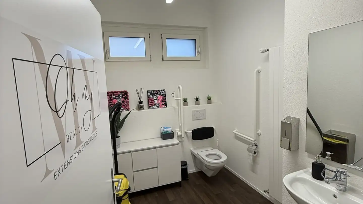 Commercial à louer - 8620 Wetzikon ZH - Photo 3