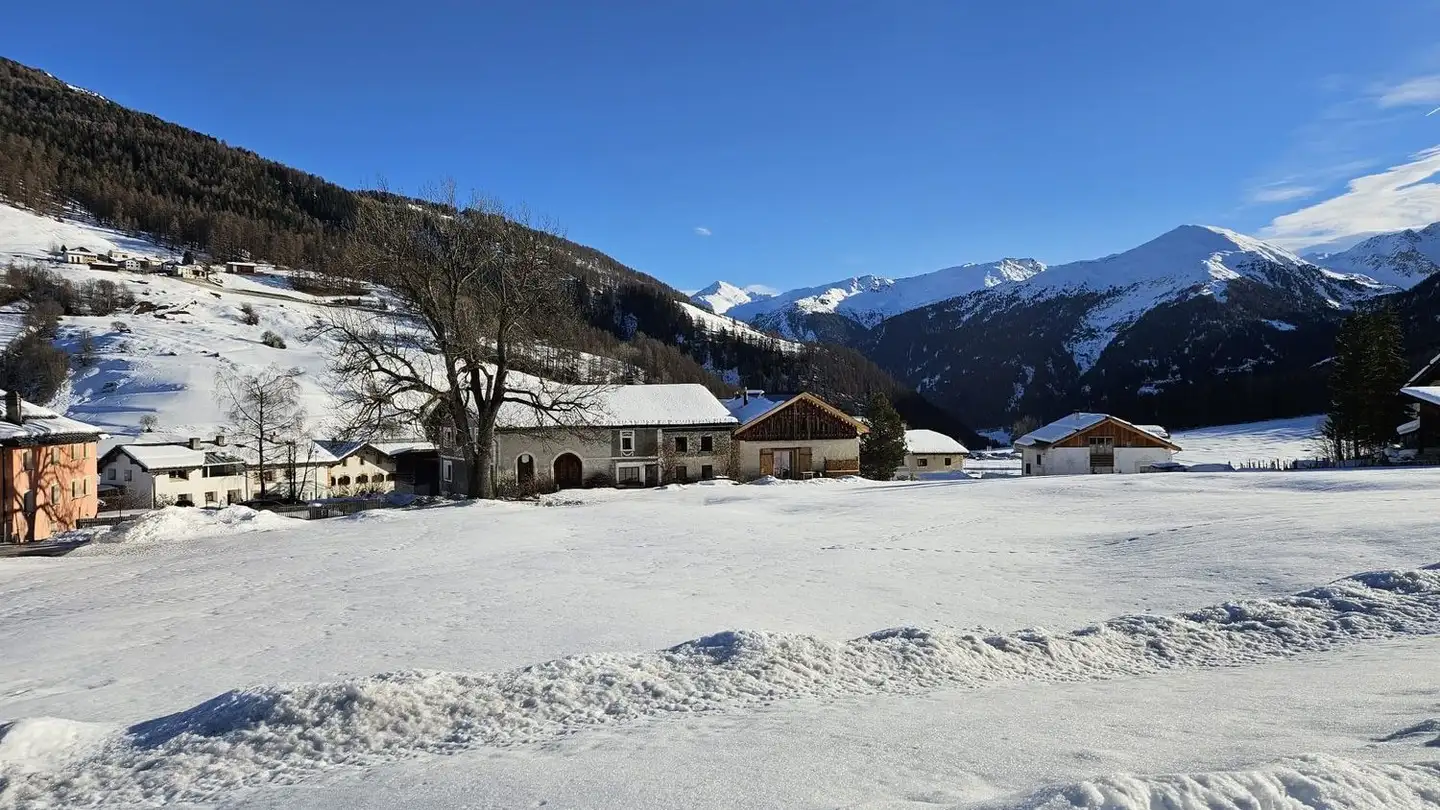 Wohnung mieten - Via Pizzet 5a, 7533 Fuldera