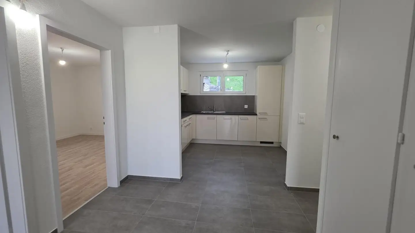 Appartamento in affitto - Rouges-Terres 6, 2068 Hauterive NE - Photo 2