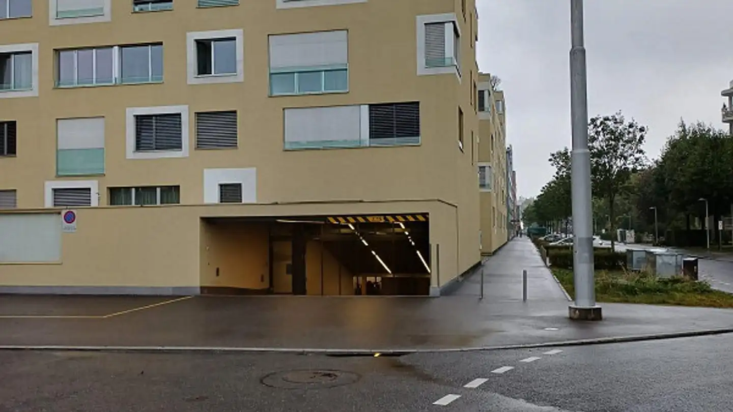Parcheggio sotterraneo in affitto - Landenbergstrasse, 6005 Luzern - Foto 3
