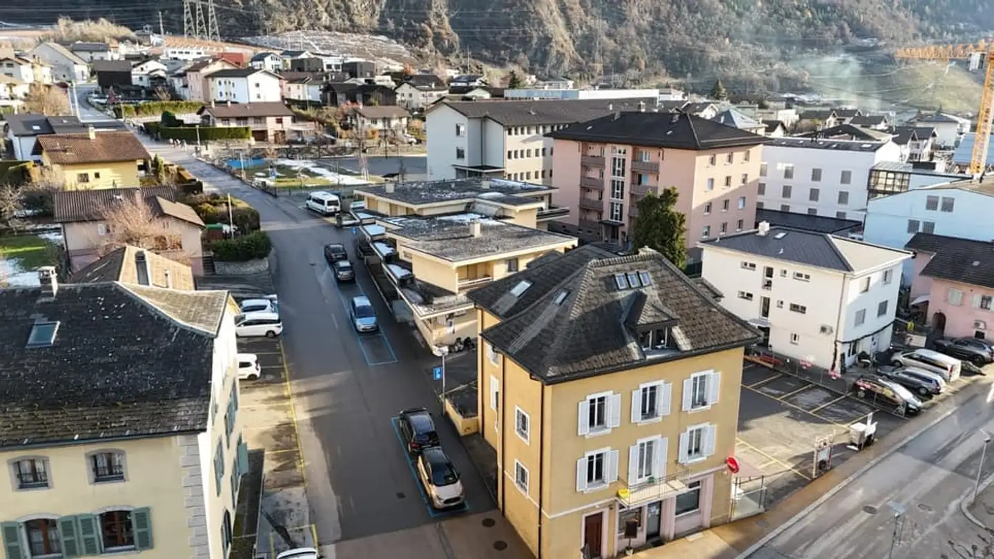 Residential building for sale - 1908 Riddes