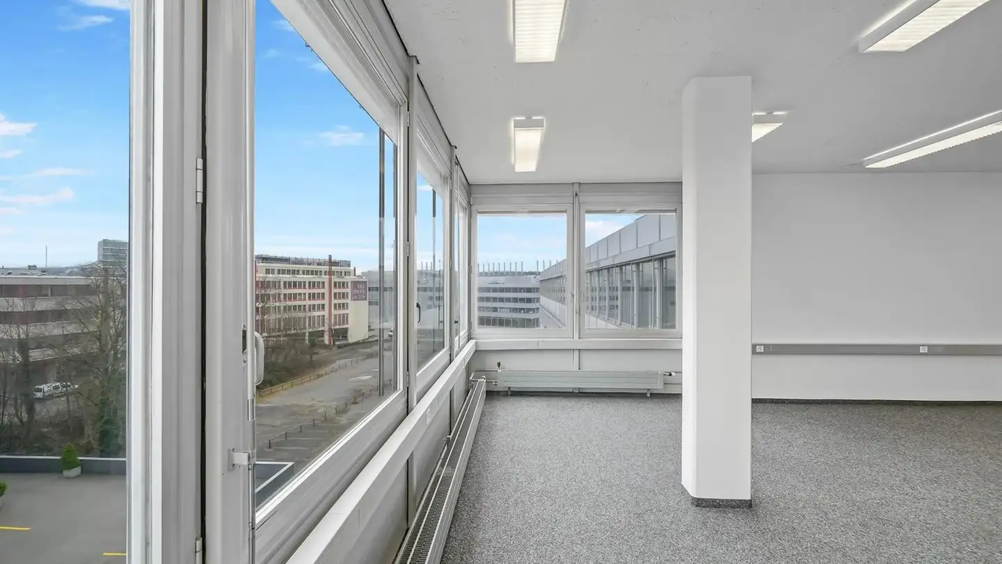 Mixed-use building for rent - Route De Courroux 6, 2800 Delémont