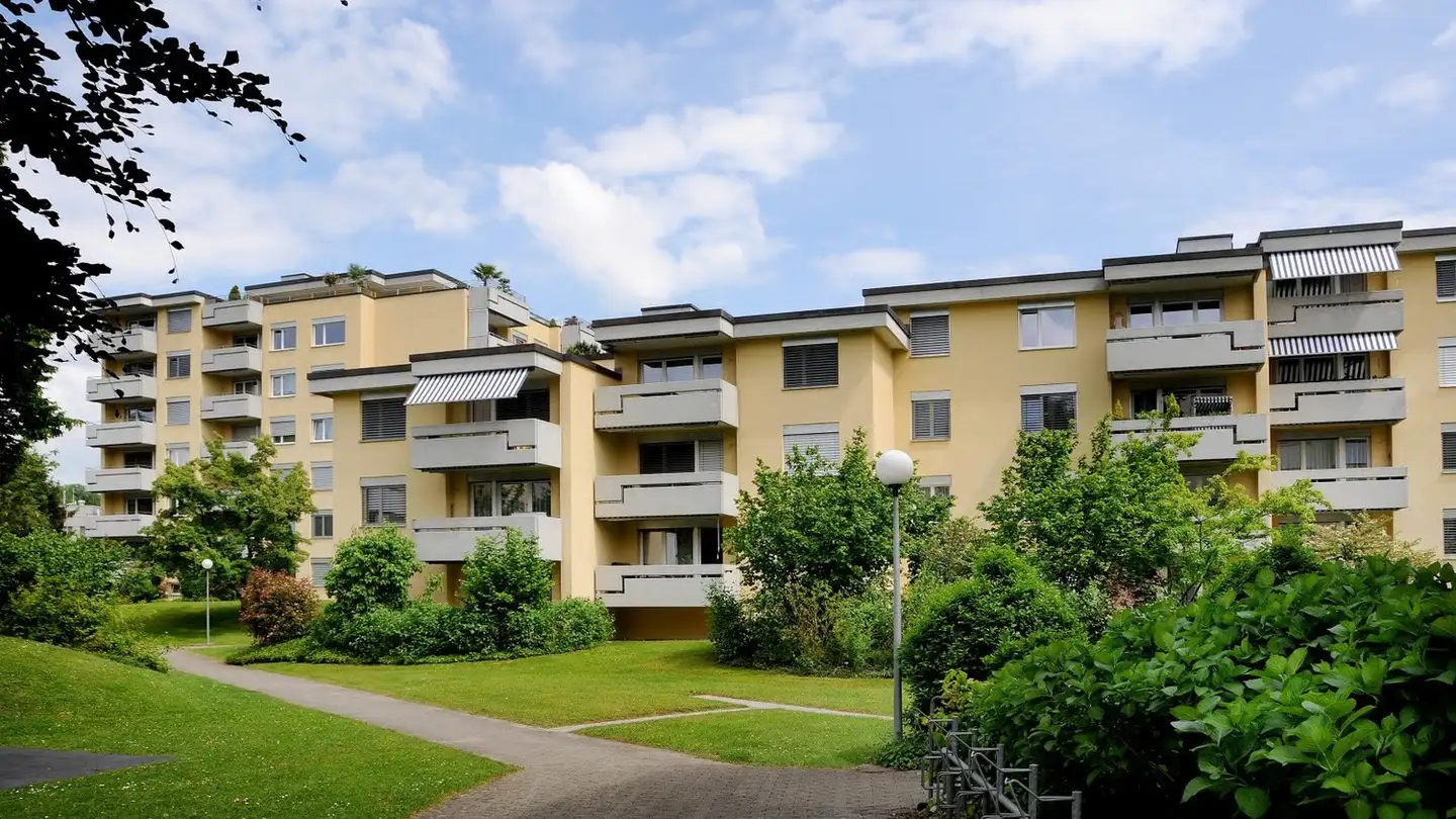 Parcheggio interno per moto in affitto - Neuhüsli-Park 2, 8645 Jona