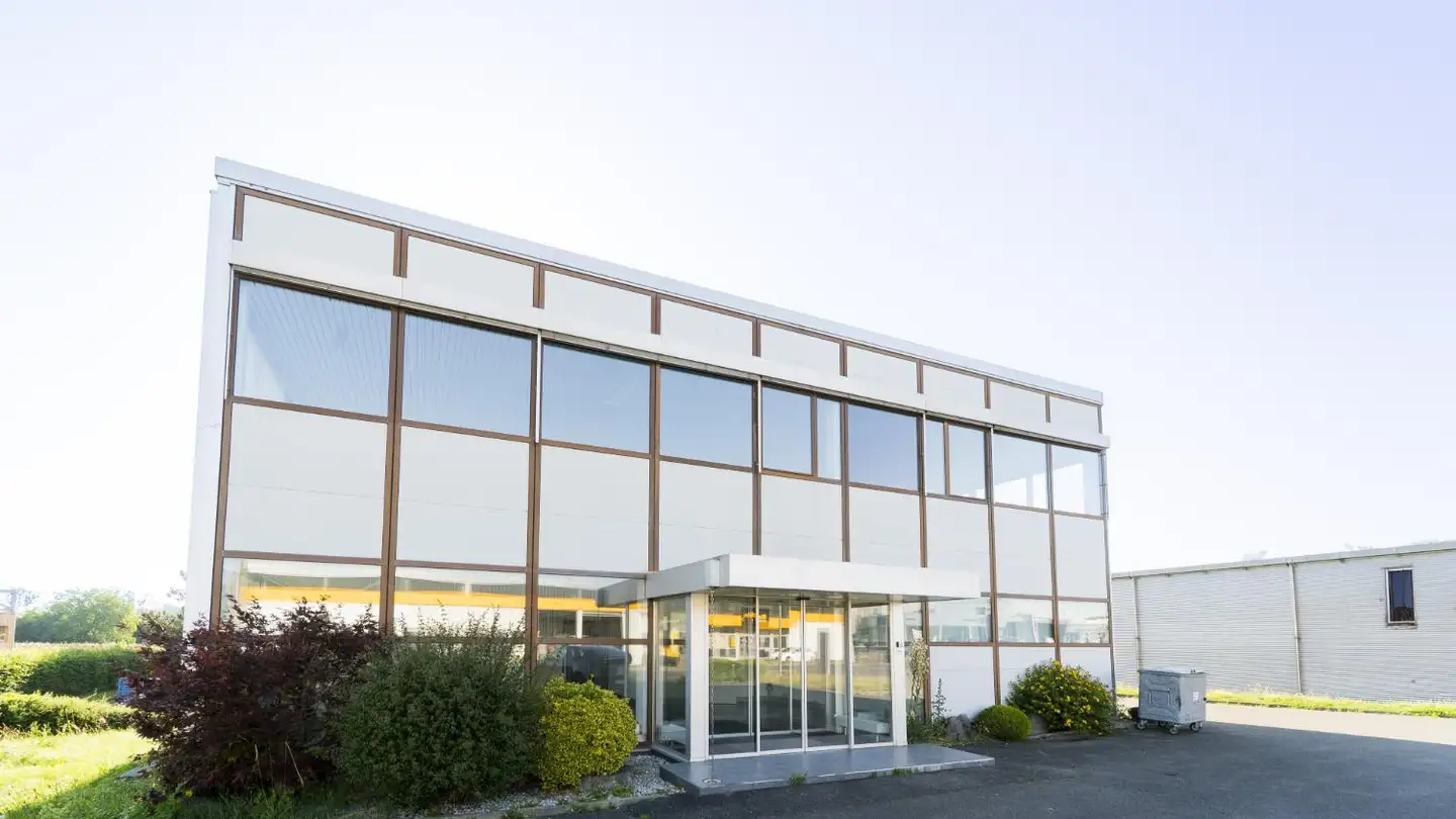 Department store for rent - Le Bey 24, 1442 Montagny-près-Yverdon - Photo 2