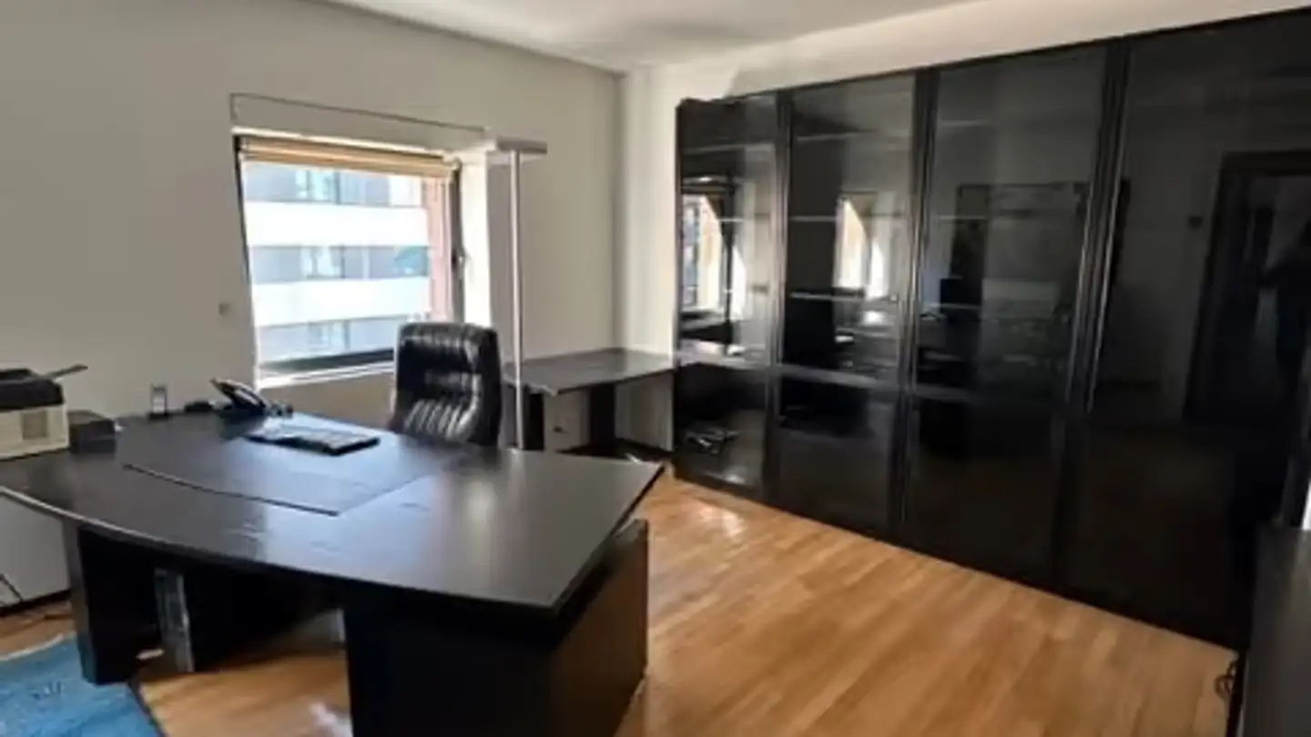 Office space for rent - Via San Salvatore, 6900 Paradiso