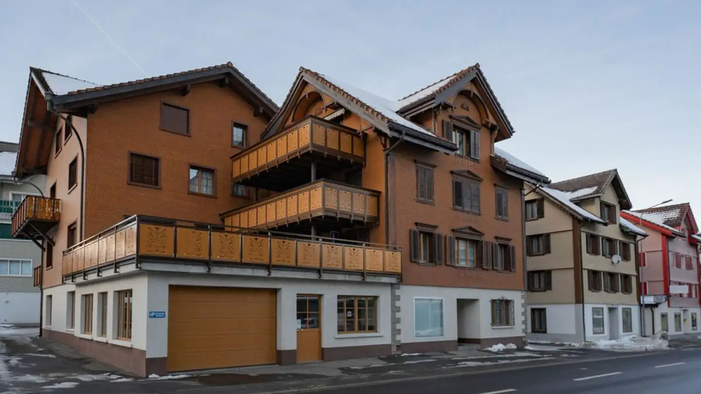 Mixed-use building for sale - Waagtalstrasse 12, 8842 Unteriberg - Photo 3