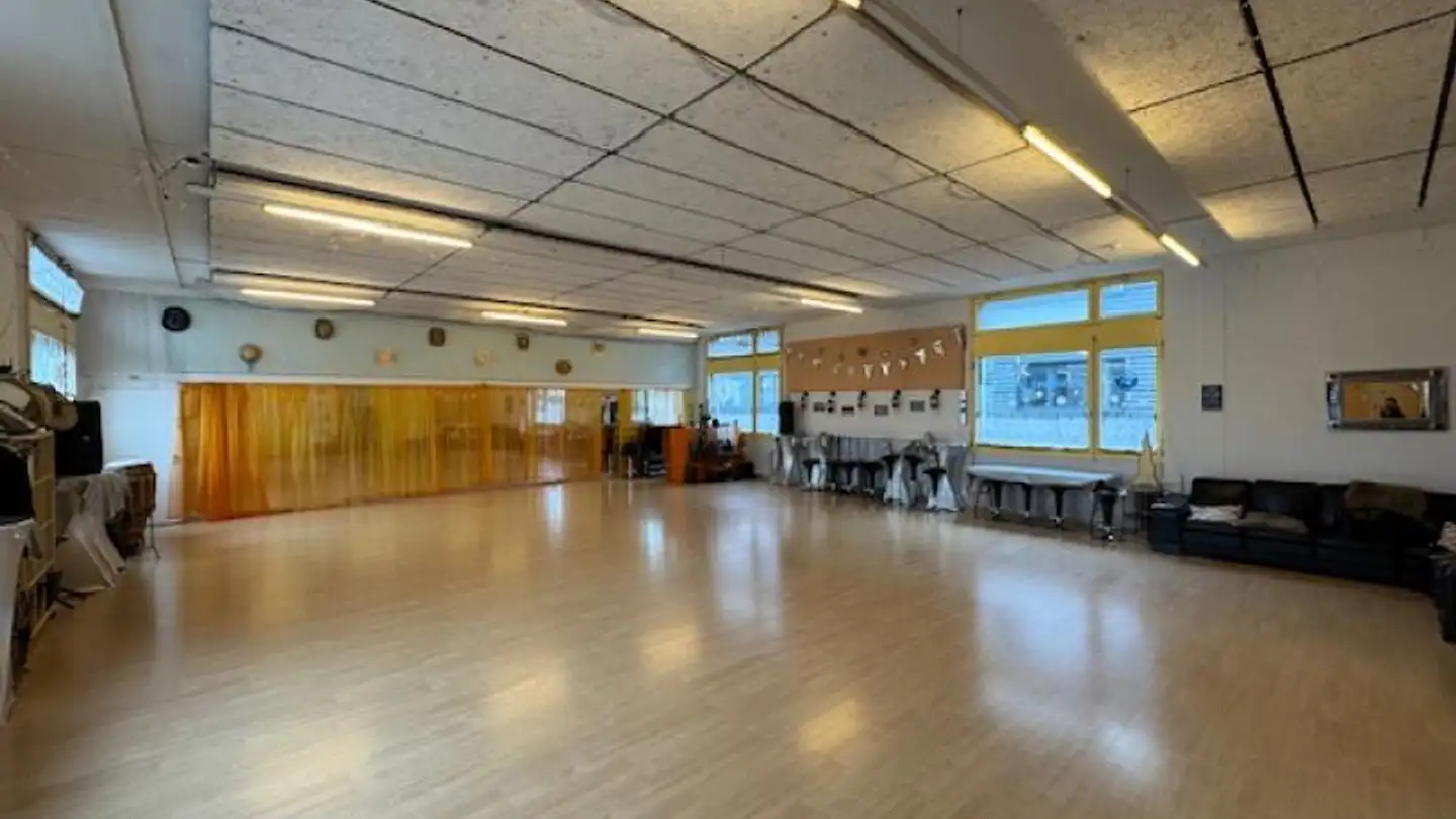 Mixed-use building for rent - Alte Bernstrasse 127b, 3613 Steffisburg - Photo 4