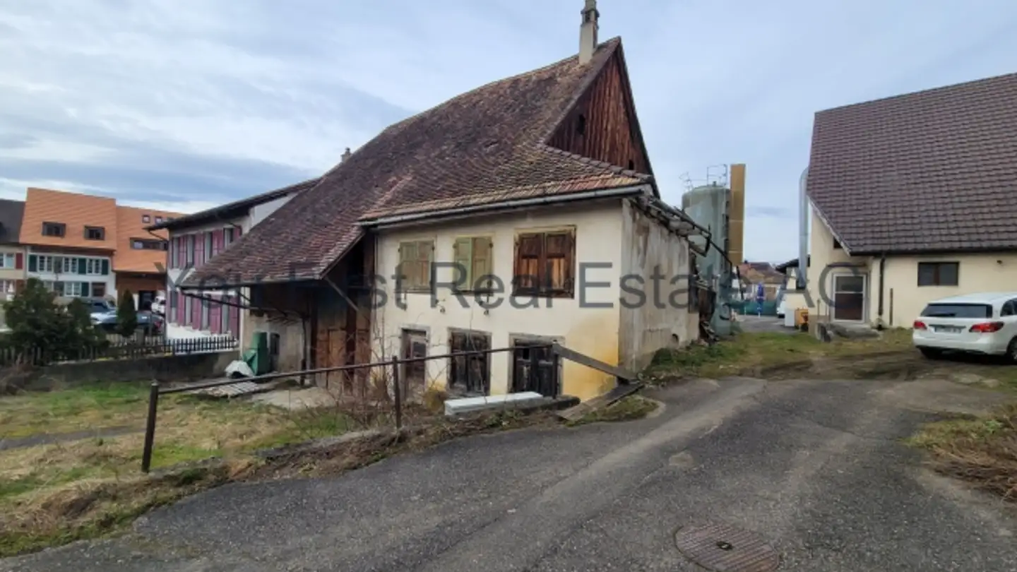 Residential building for sale - 4432 Lampenberg
