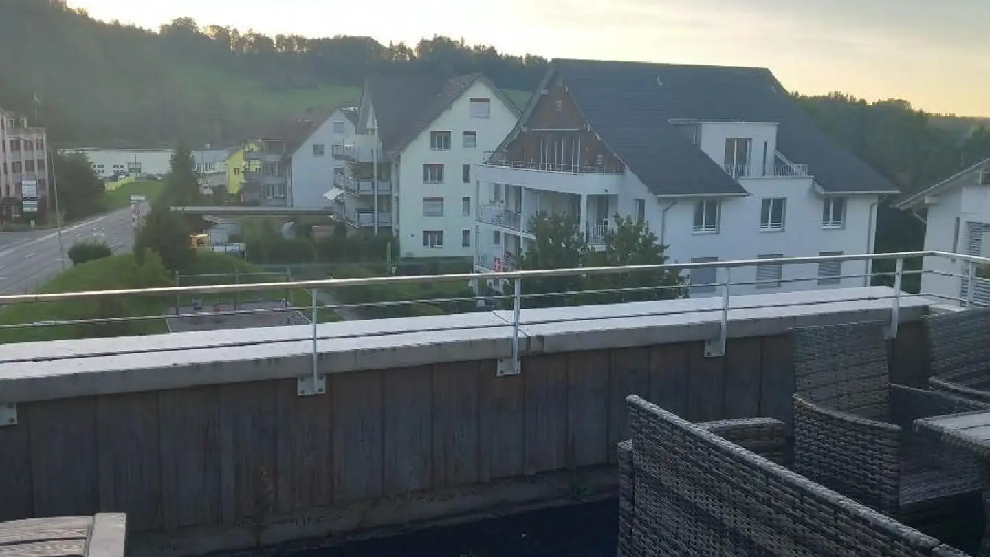 Attique à louer - Unterdorfstrasse 42b, 8494 Bauma - Photo 2