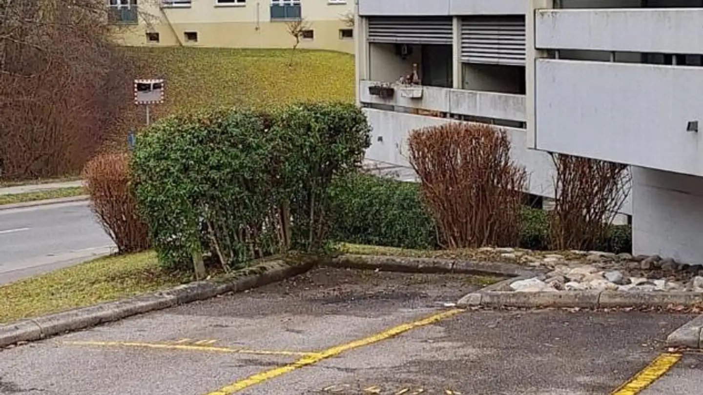 Parcheggio esterno in affitto - Chemin Du Vaugueny 15, 1066 Epalinges