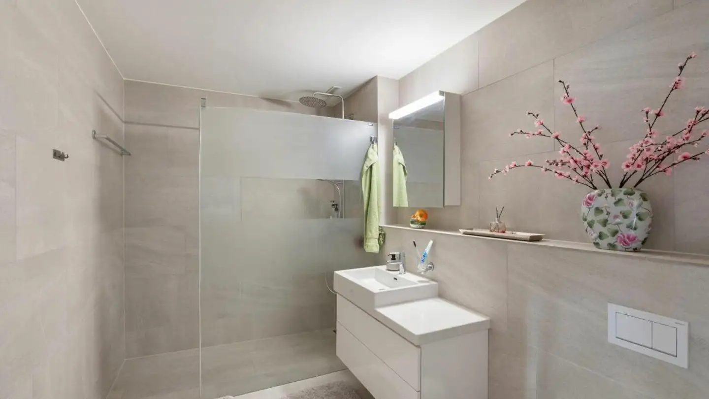 Apartment for sale - In Der Weid 18, 8143 Stallikon - Photo 4