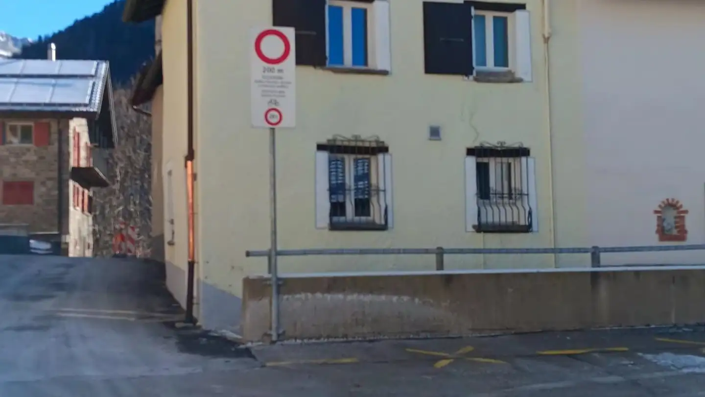 Einfamilienhaus mieten - Via Carena, 6584 Carena