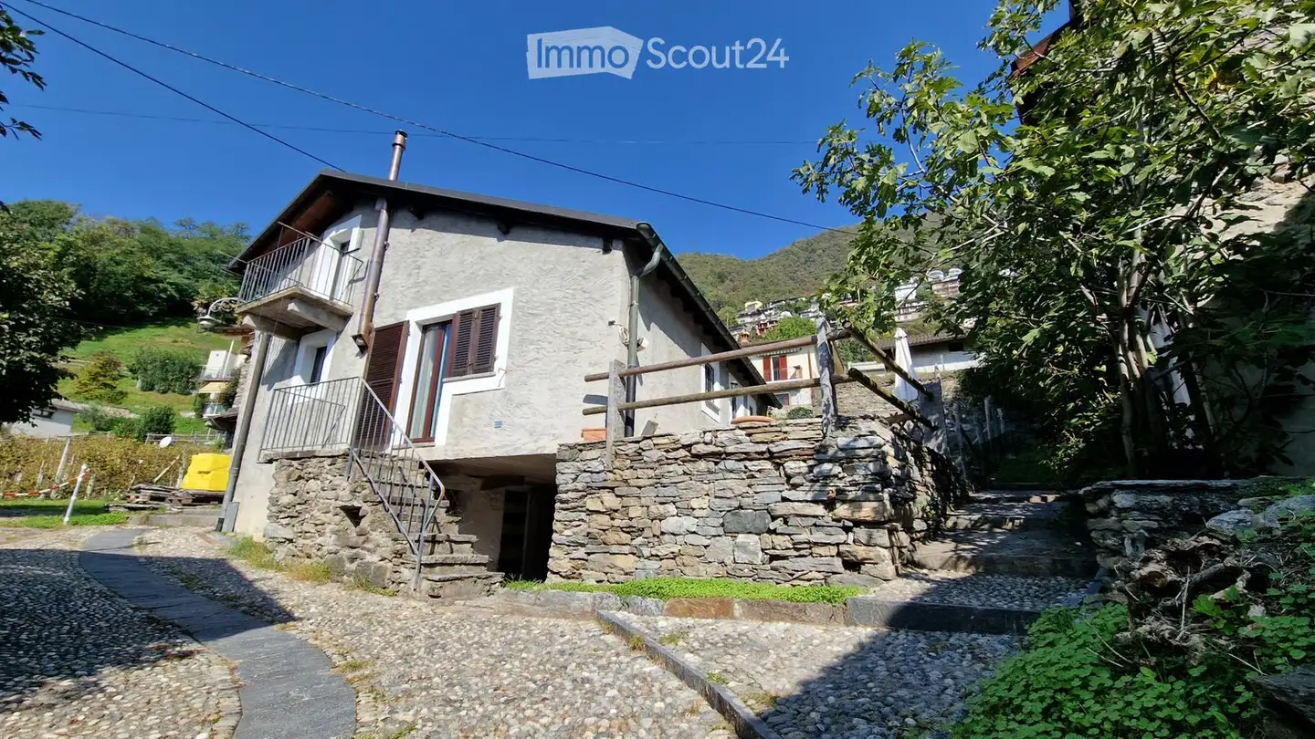 Casa singola in vendita - Vicolo Torretta 10, 6596 Gordola
