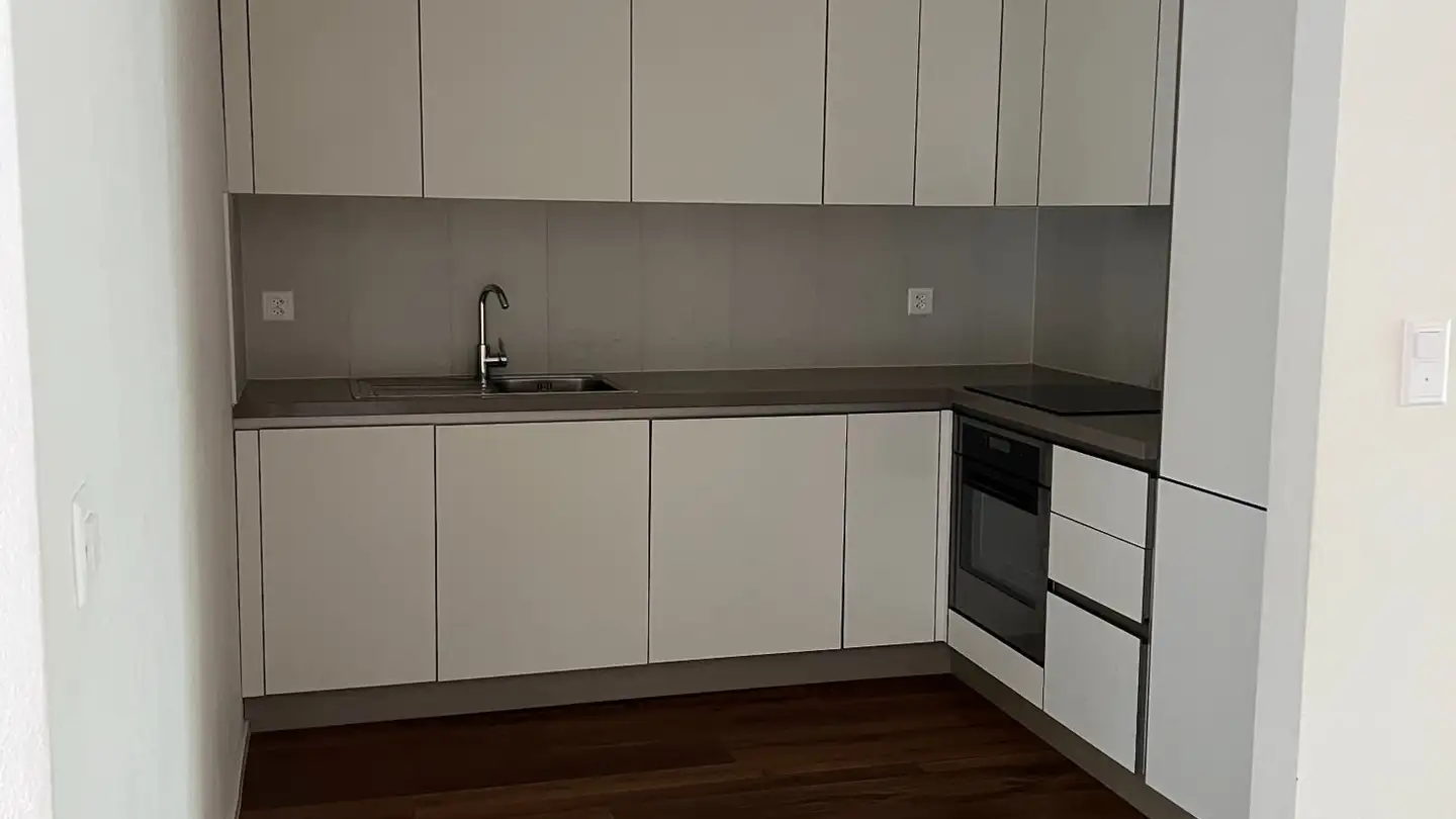 Appartamento in affitto - Via Delle Scuole 3, 6900 Paradiso