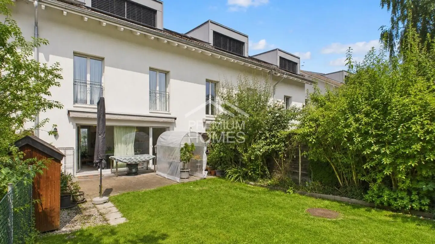 Row house for sale - 8302 Kloten