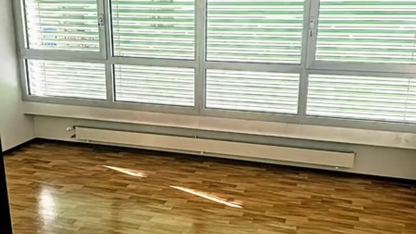 Spazio ufficio in affitto - Via Luigi Lavizzari 12, 6830 Chiasso - Foto 3