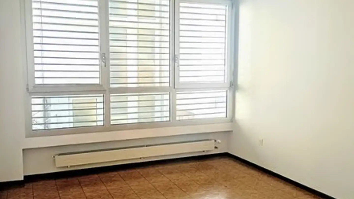 Spazio ufficio in affitto - Via Luigi Lavizzari 12, 6830 Chiasso - Foto 2