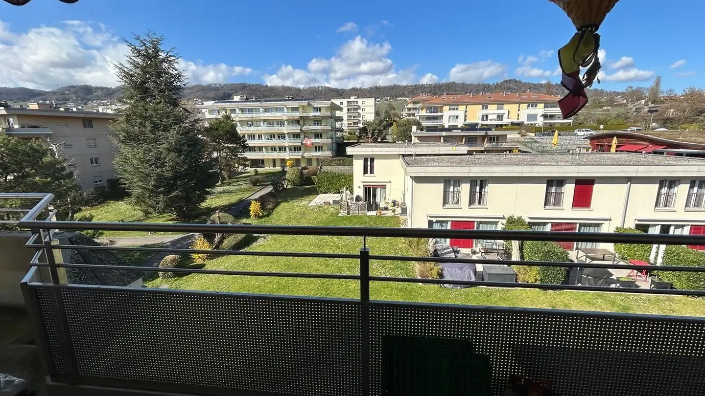 Apartment for rent - 1185 Mont-sur-Rolle - Photo 3