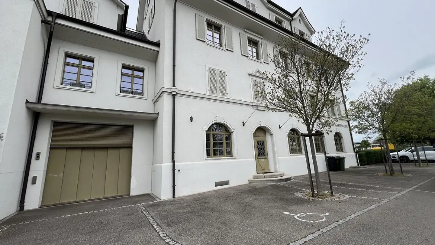 Parcheggio sotterraneo in affitto - Emil Frey-Strasse 164, 4142 Münchenstein