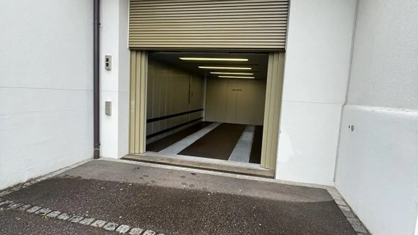 Parcheggio sotterraneo in affitto - Emil Frey-Strasse 164, 4142 Münchenstein - Foto 3