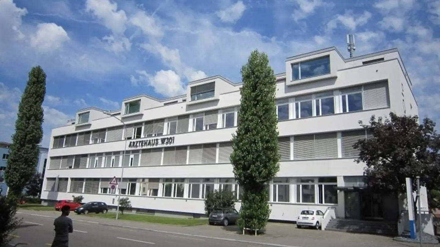 Commercial à louer - Wallisellenstrasse 301a, 8050 Zürich