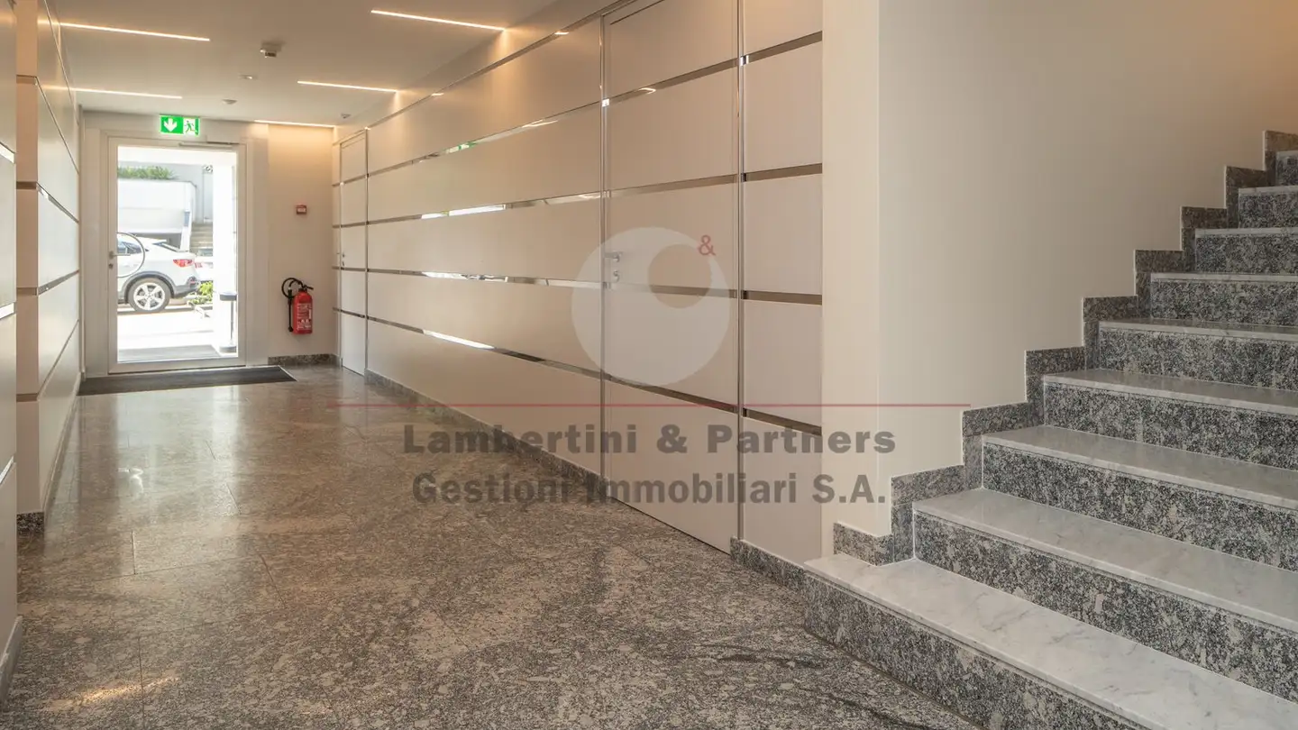Bureau à louer - Via Alla Ramogna 14, 6600 Locarno - Photo 3