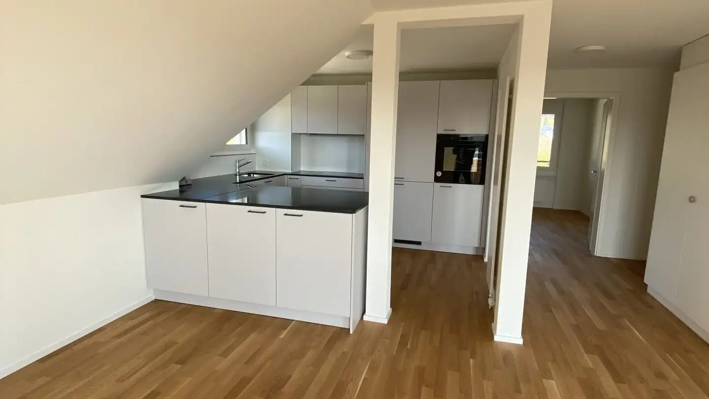 Wohnung mieten - Dorfstrasse, 3257 Grossaffoltern - Foto 2