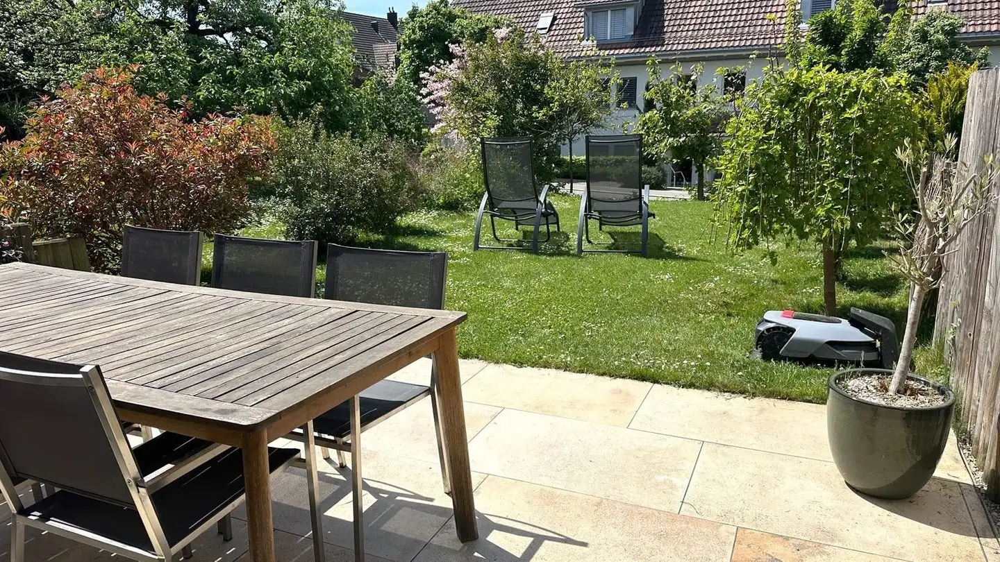Row house for rent - Feldstrasse 16, 8904 Aesch ZH