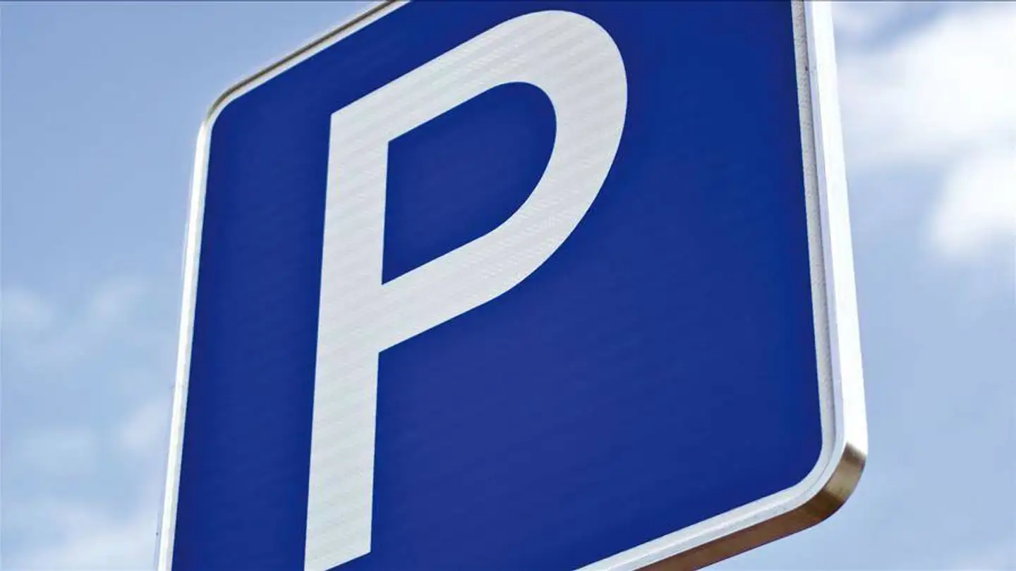 Place de parking couverte à louer - 3032 Hinterkappelen
