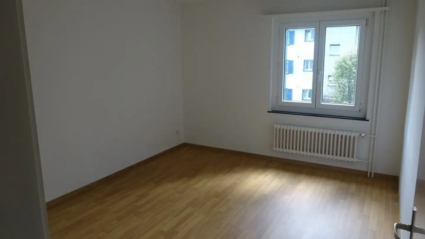 Appartement à louer - 8102 Oberengstringen