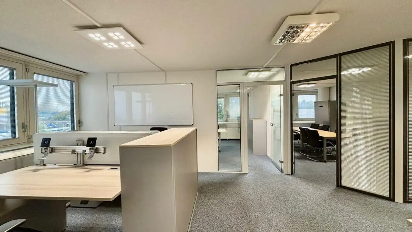 Office space for rent - Boulevard De L'arc-En-Ciel 36, 1030 Bussigny - Photo 2