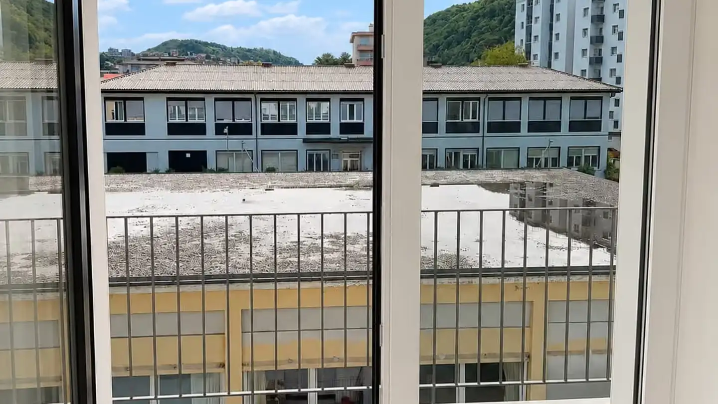 Apartment for rent - Via Dei Canova 5, 6830 Chiasso - Photo 2