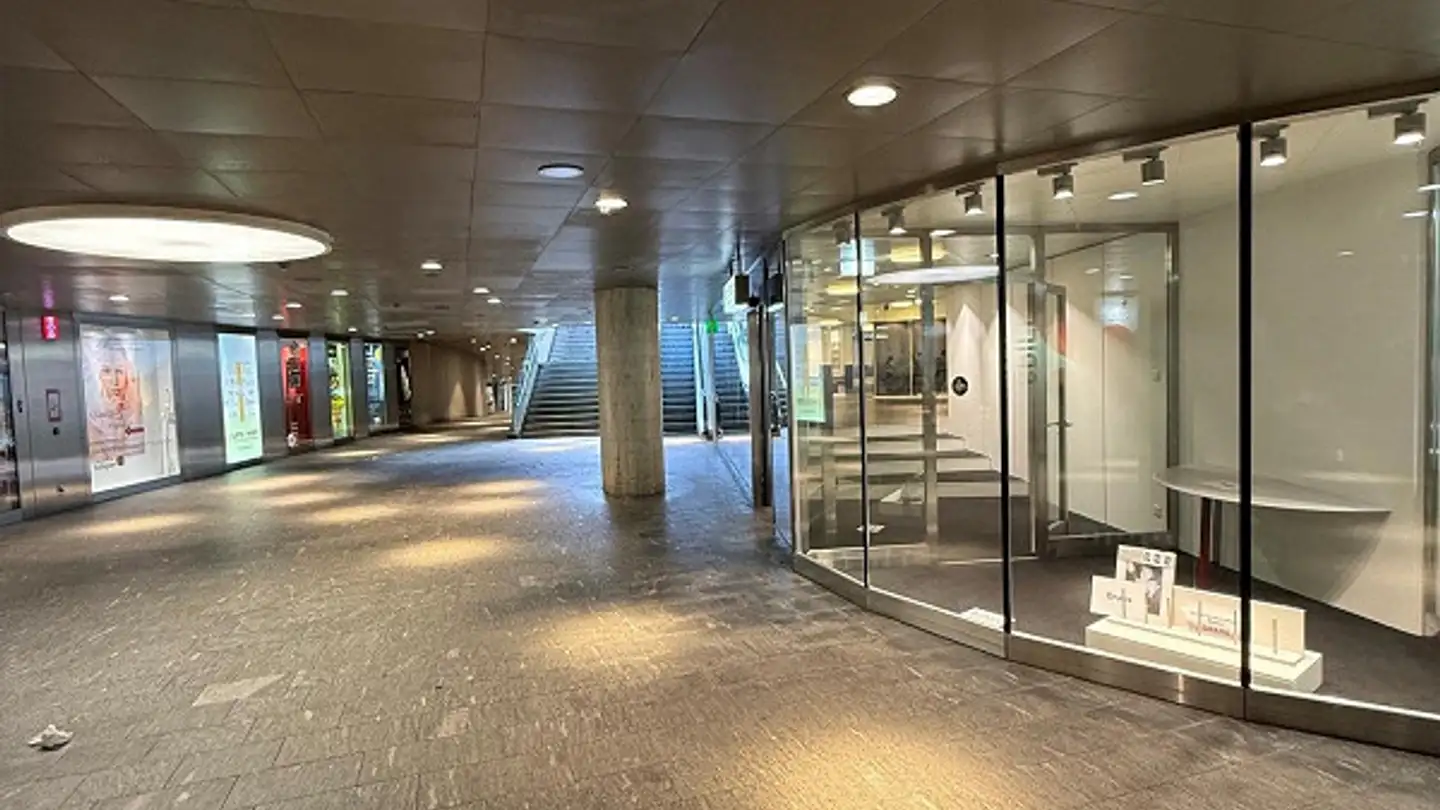 Bureau à louer - Rorschacher Strasse 1, 9000 St. Gallen - Photo 2