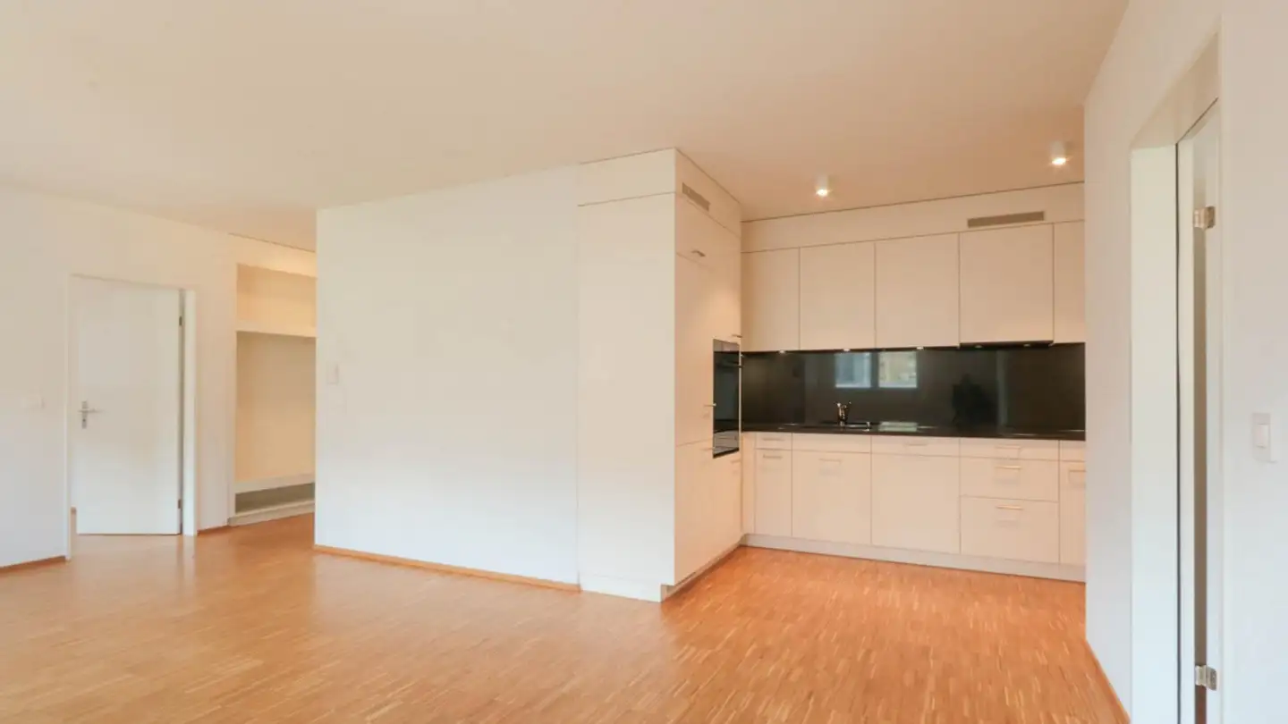 Apartment for rent - 8753 Mollis
