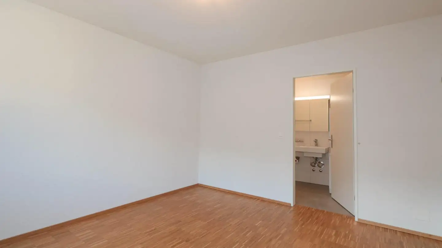 Apartment for rent - 8753 Mollis - Photo 4