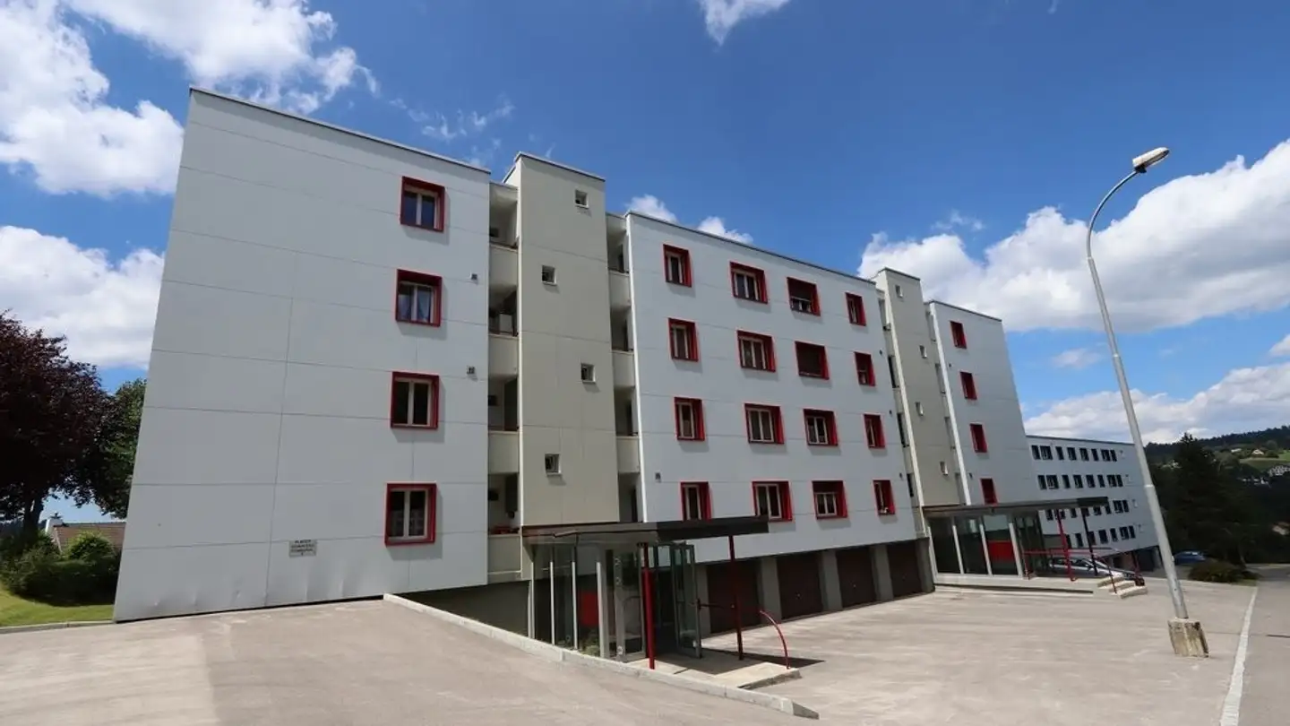 Appartement à louer - Route Du Communal 8, 2400 Le Locle - Photo 2