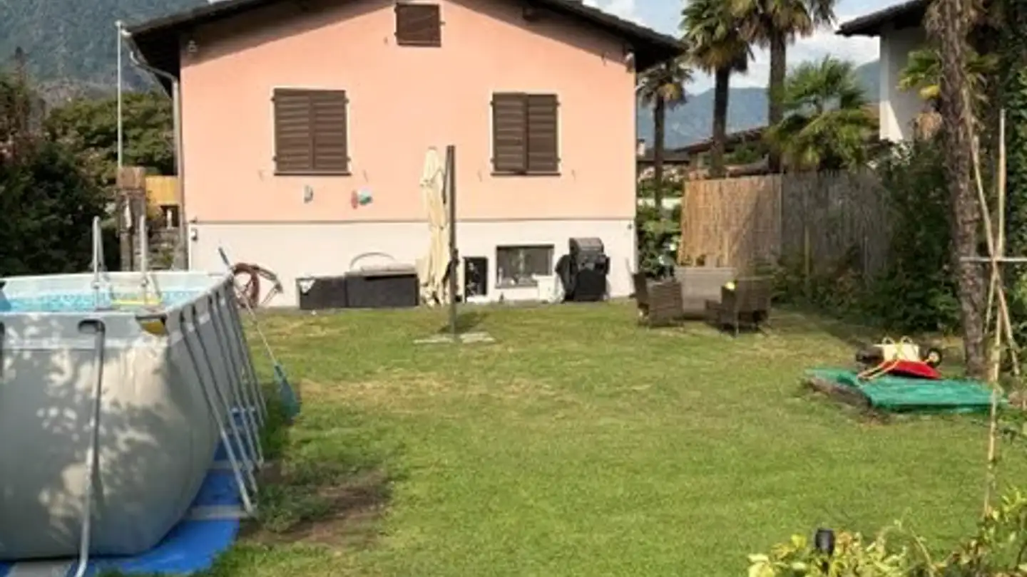 Single house for rent - 6616 Losone